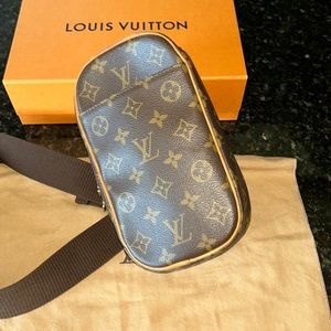 Louis Vuitton Grange Pochette